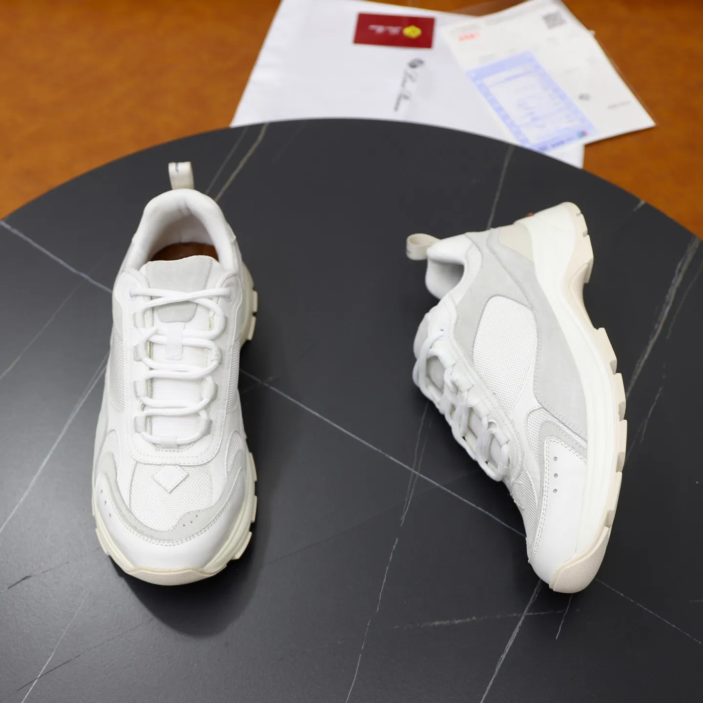 Factory price: 💰520Loropiana LP men's shoes ♞size; 38-44 "45.46 customization" cowhide stitching. It is really easy to wear, lazy, loose, casual, perfect comfort. There are many color choices, and they all look good with clothes. Is it true that Loropiana can bring social value? “Loropiana is the best thing money can buy”